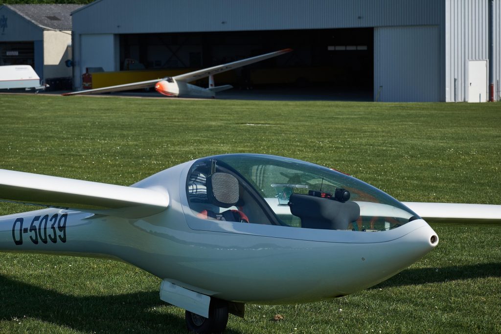 glider-6046771_1920